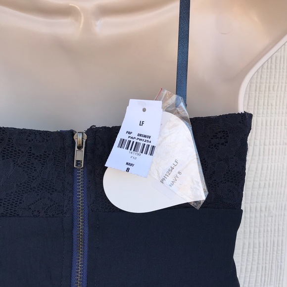 🌟LF Paper Hearts Navy Lace Peplum Dress NWT - Picture 6 of 6